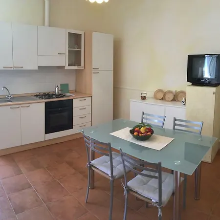 Apartment Da Lucio - Tipico Nel Centro Storico Di *